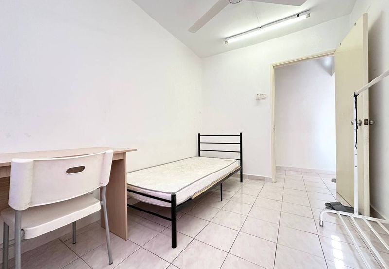 Pangsapuri Damai, Subang Bestari