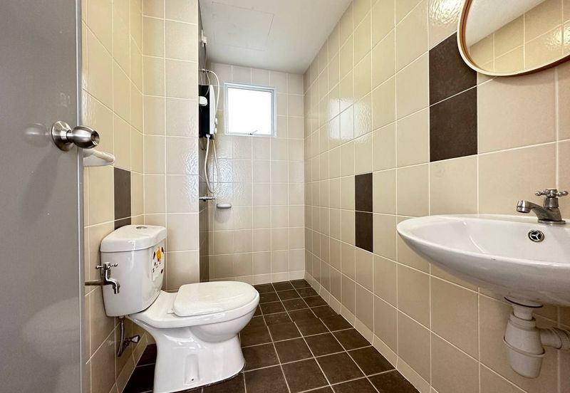 Seri Baiduri Apartments @ Setia Alam