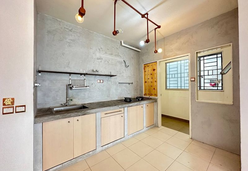 Seri Baiduri Apartments @ Setia Alam