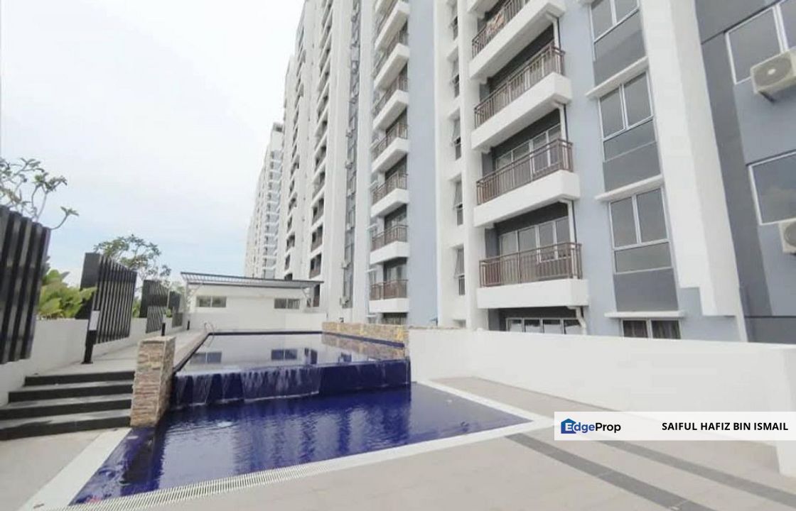~ FACING POOL Sentrovue Apartment Puncak Alam RENOVATED + GOOD CONDITION, Selangor, Bandar Puncak Alam
