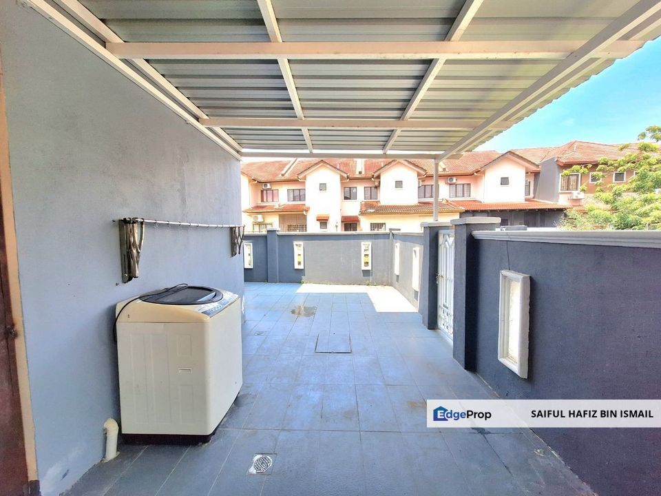  RUMAH  2 TINGKAT  UNIT ENDLOT PALING MURAH SIAP DIRENOVASI DI JLN PLATINUM SEKSYEN 7 SHAH ALAM UNTUK DIJUAL, Selangor, Shah Alam