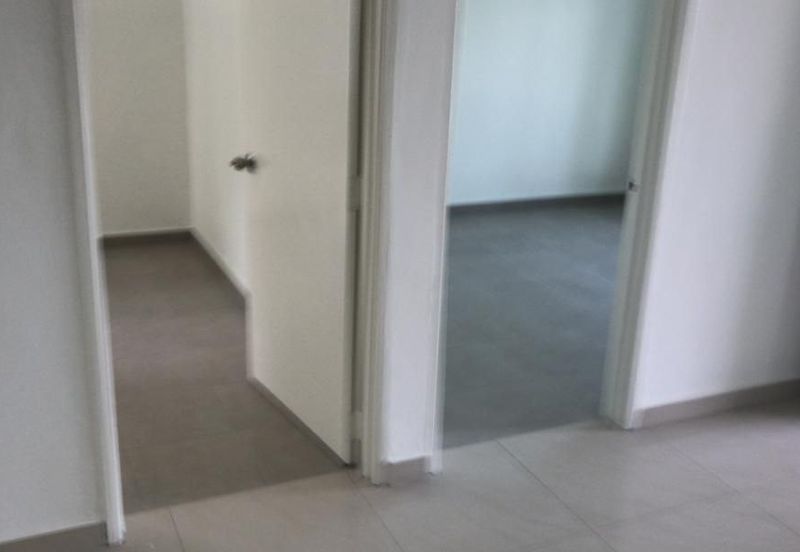 BELI UNIT INI DAPAT TUNAI 40K ( TAMAN SELASIH LUKUT PORT DICKSON)