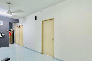 Seri Tanjung Apartment (Rose Court)