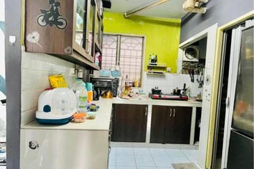 Seri Tanjung Apartment (Rose Court)