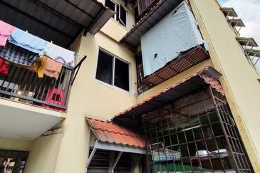 For Sale - Flat mampu milik di lokasi strategic berdekatan dengan bandar di Desa Pandan, Kg. Pandan.Kuala Lumpur. 