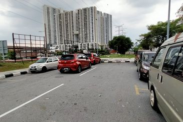 For Sale - Flat mampu milik di lokasi strategic berdekatan dengan bandar di Desa Pandan, Kg. Pandan.Kuala Lumpur. 