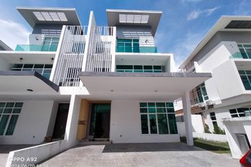 Clover Garden Residences