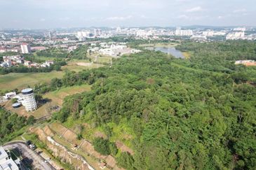 FOR SALE – Tanah Bangunan 22 Ekar, high potential di lokasi strategic - Mukim Petaling Kuala Lumpur.