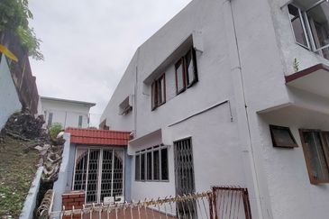 ✨ FOR SALE – Double Storey Bungalow @ Bukit Gasing, Petaling Jaya ✨