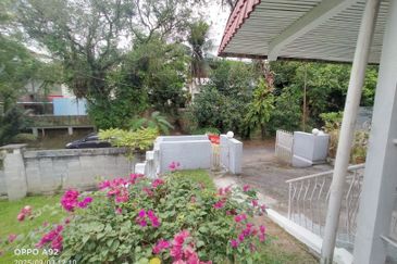 ✨ FOR SALE – Double Storey Bungalow @ Bukit Gasing, Petaling Jaya ✨