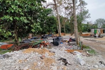 Kampung Sungai Sekamat