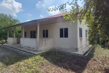 ✨ 1 Ekar Tanah + Rumah @ Kg. Pulau Meranti, Sepang! ✨ (Berdekatan Masjid Pulau Meranti)