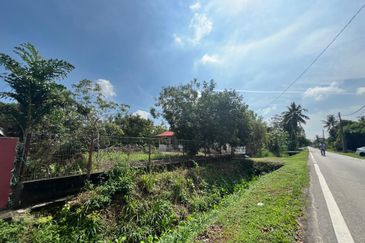 ✨ 1 Ekar Tanah + Rumah @ Kg. Pulau Meranti, Sepang! ✨ (Berdekatan Masjid Pulau Meranti)