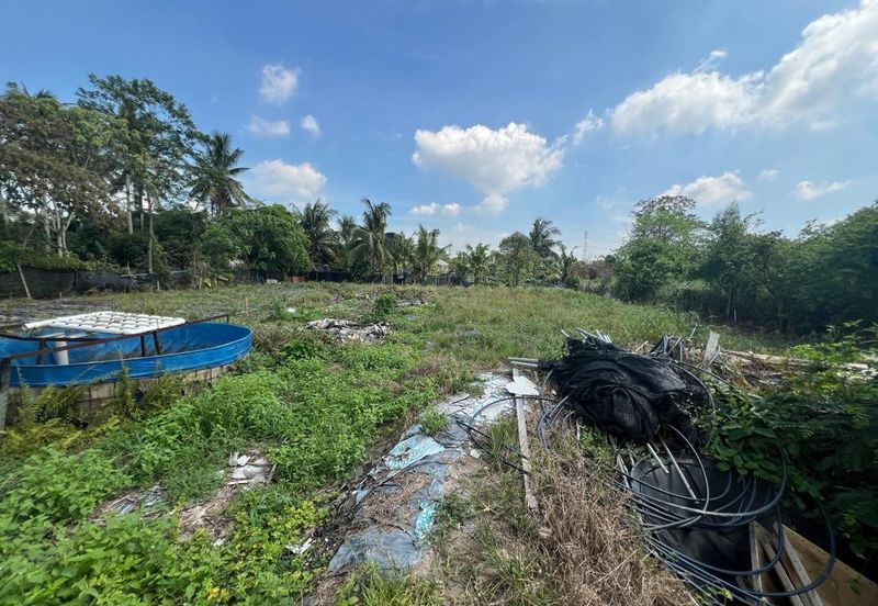 ✨ 1 Ekar Tanah + Rumah @ Kg. Pulau Meranti, Sepang! ✨ (Berdekatan Masjid Pulau Meranti)