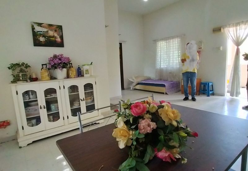 ✨ 1 Ekar Tanah + Rumah @ Kg. Pulau Meranti, Sepang! ✨ (Berdekatan Masjid Pulau Meranti)