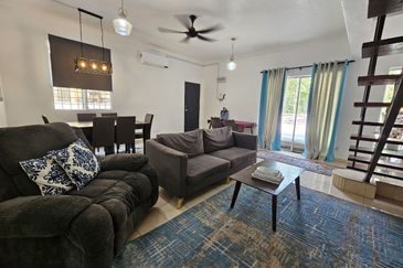 Lorong Az-Zaharah 10/20