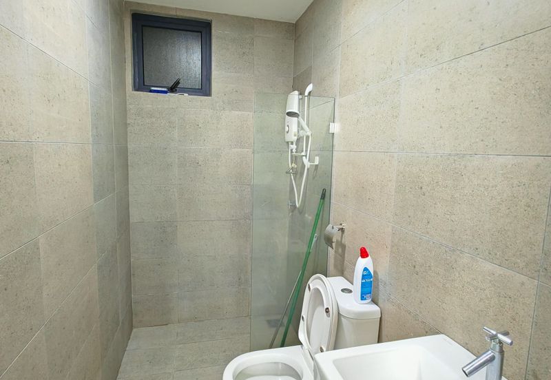 Kenwingston Square Garden