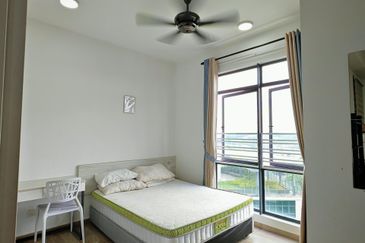 Kenwingston Square Garden