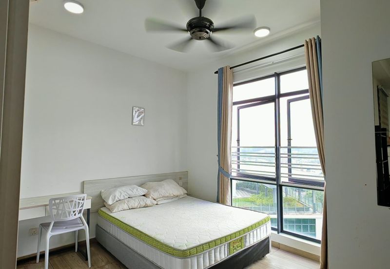 Kenwingston Square Garden