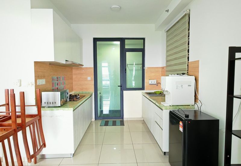 Kenwingston Square Garden