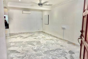 RENOVATED, 24' x 75' 2 Storey Taman Impian Gemilang, Saujana Impian, Kajang