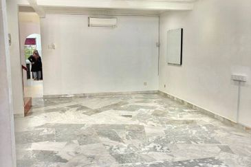 RENOVATED, 24' x 75' 2 Storey Taman Impian Gemilang, Saujana Impian, Kajang