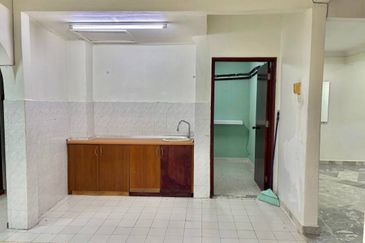 RENOVATED, 24' x 75' 2 Storey Taman Impian Gemilang, Saujana Impian, Kajang