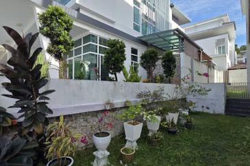 Clover Garden Residences