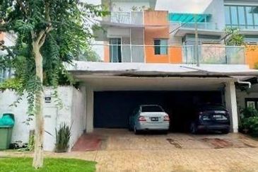 Bangi Lakehill Villas