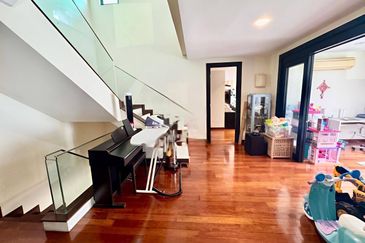 Bangi Lakehill Villas