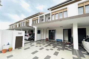 Setia Warisan Tropika (Belladonna)