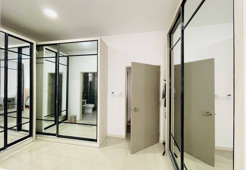 Setia Warisan Tropika (Belladonna)