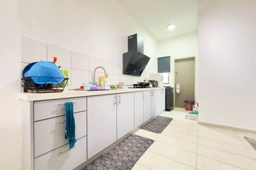 Setia Warisan Tropika (Belladonna)