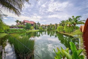 Setia Warisan Tropika (Belladonna)