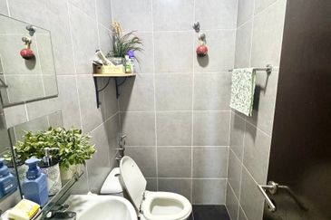 Perdana Lakeview East