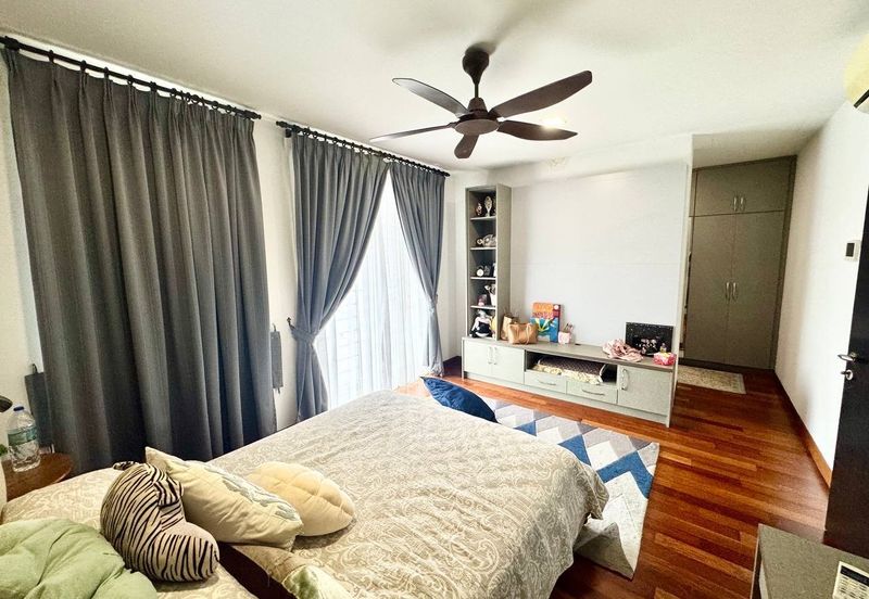 Perdana Lakeview East