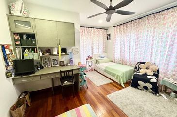 Perdana Lakeview East