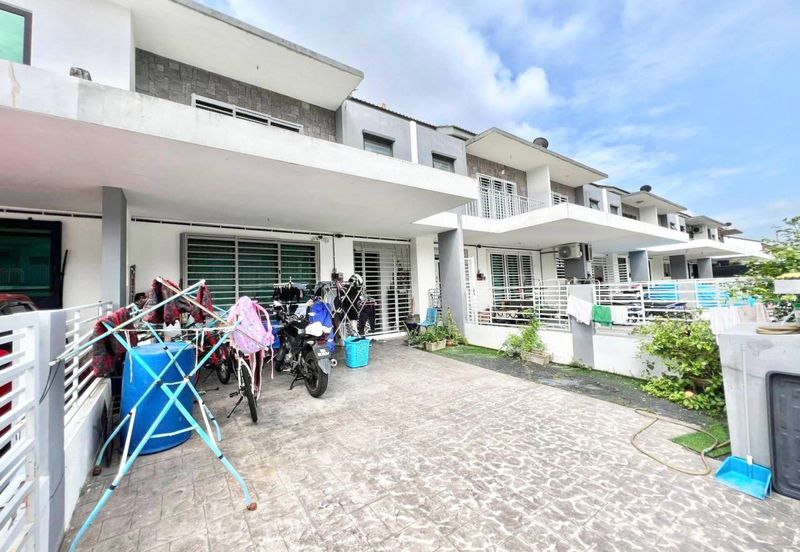 OPEN LOT | EXTRA TANAH BELAKANG TERES 2 TINGKAT  Phase 3A, Saujana KLIA – Sepang