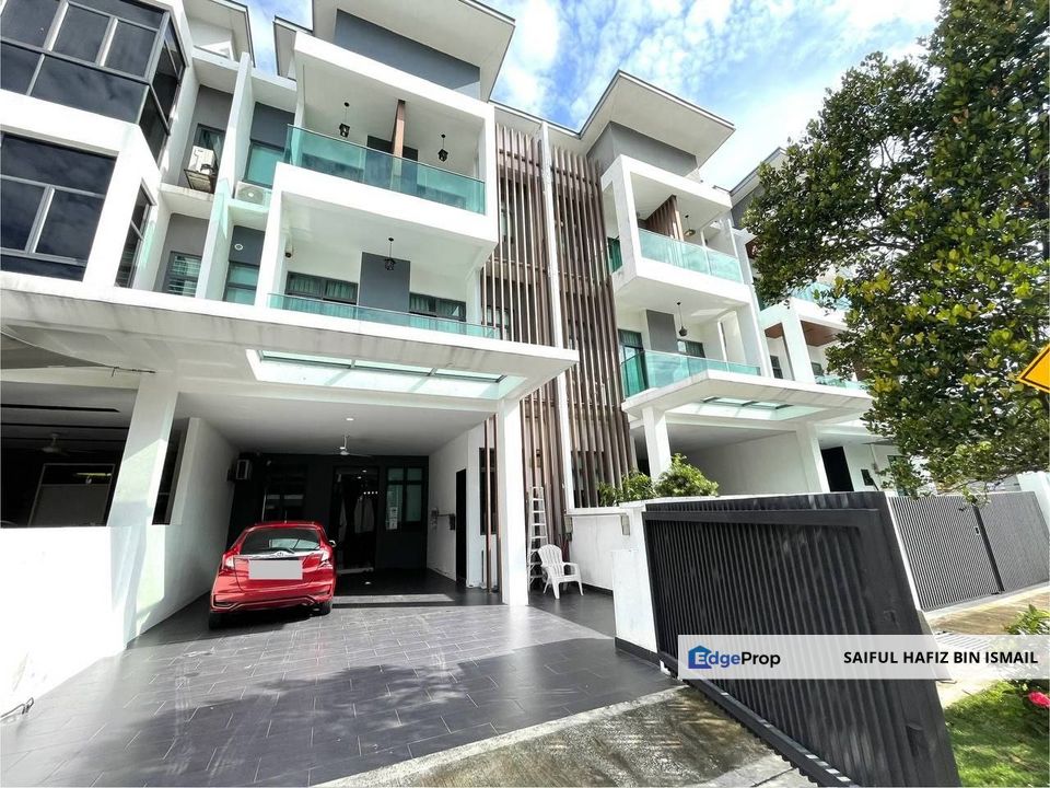 ROI 7% 3 Storey Superlink Puchong Reflexion Rooftop Pool Villa (AZ), Selangor, Puchong