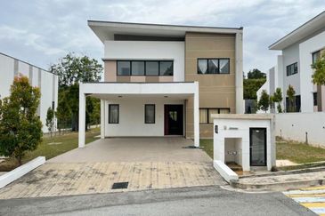 2-STOREY SEKATA VISTA, BANDAR BARU SALAK TINGGI