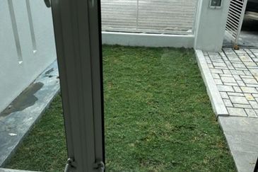 SSH1555 - [CORNER UNIT]  SINGLE STOREY TERRACE UNIT TAMAN SELASIH  LUKUT PORT DICKSON FOR SALE