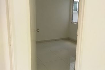 SSH1555 - [CORNER UNIT]  SINGLE STOREY TERRACE UNIT TAMAN SELASIH  LUKUT PORT DICKSON FOR SALE