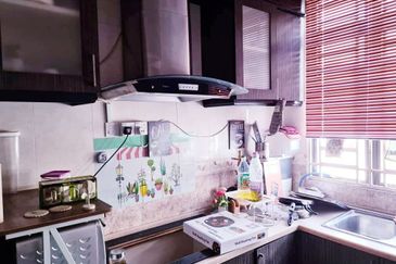 Perdana College Heights