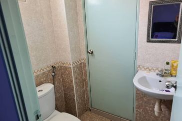 Perdana College Heights