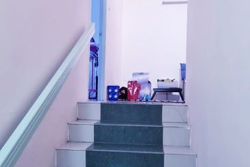 Perdana College Heights