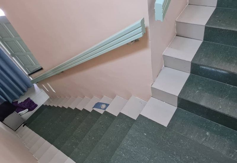 Perdana College Heights