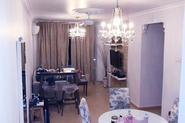 Perdana View Condominium