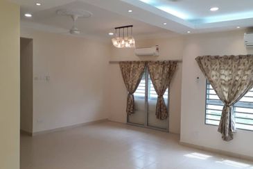 Taman Tasik Semenyih (Lake Residence)