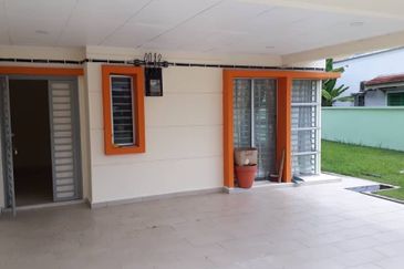 Taman Tasik Semenyih (Lake Residence)