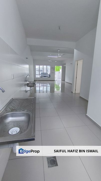 DBS1480 - DOUBLE STOREY TERRACE HOUSE UNIT AT TAMAN BAYU SUTERA AT  BANDAR BARU SRI SENDAYAN NEGERI SEMBILAN FOR SALE, Negeri Sembilan, Siliau